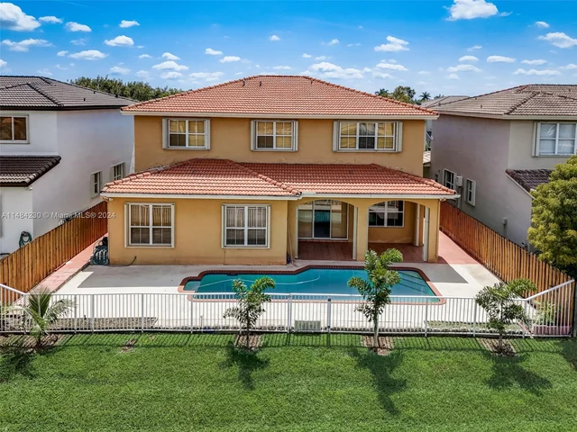 15883 SW 63rd Ter, Miami FL 33193