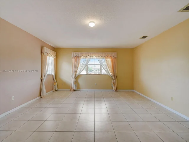 15883 SW 63rd Ter, Miami FL 33193