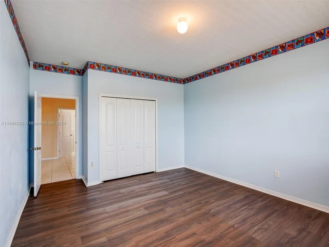 15883 SW 63rd Ter, Miami FL 33193