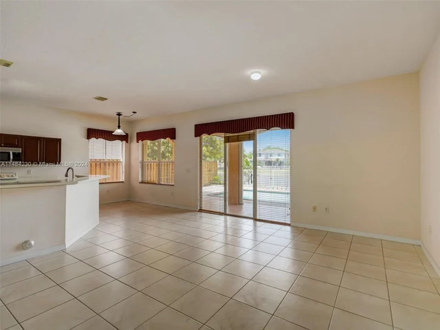 15883 SW 63rd Ter, Miami FL 33193