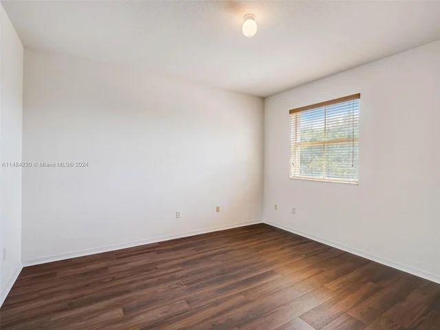 15883 SW 63rd Ter, Miami FL 33193