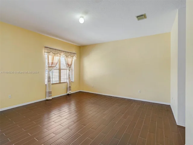 15883 SW 63rd Ter, Miami FL 33193