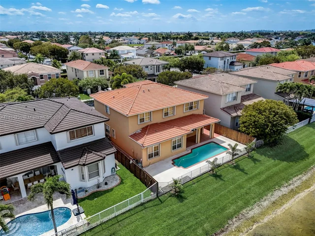 15883 SW 63rd Ter, Miami FL 33193