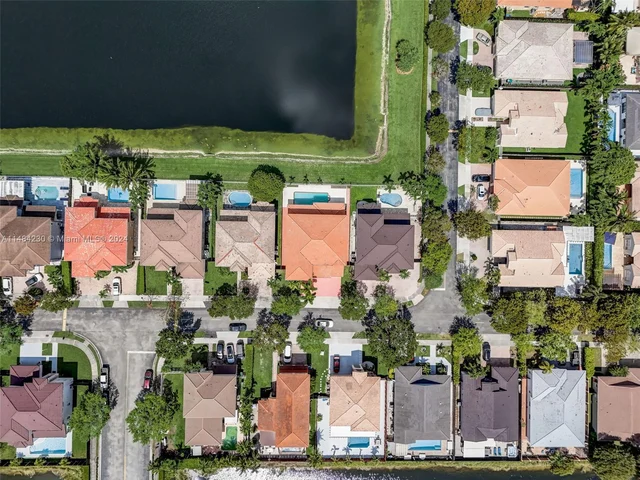 15883 SW 63rd Ter, Miami FL 33193