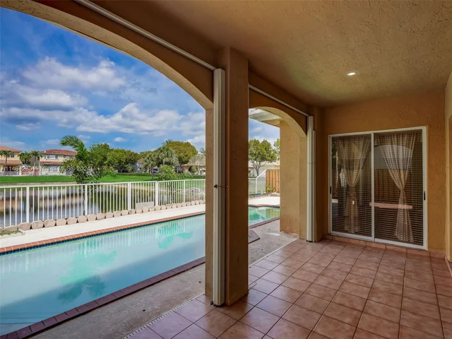 15883 SW 63rd Ter, Miami FL 33193