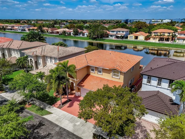 15883 SW 63rd Ter, Miami FL 33193