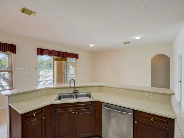 15883 SW 63rd Ter, Miami FL 33193