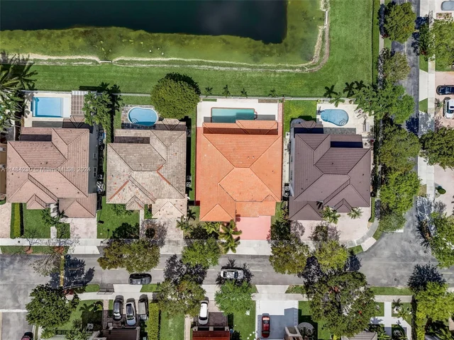 15883 SW 63rd Ter, Miami FL 33193