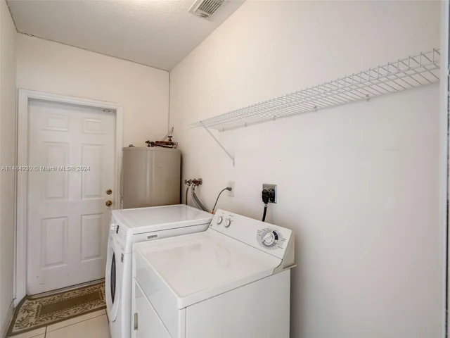 15883 SW 63rd Ter, Miami FL 33193