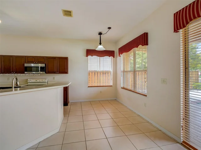 15883 SW 63rd Ter, Miami FL 33193