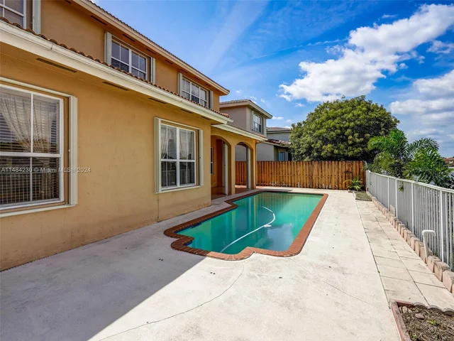 15883 SW 63rd Ter, Miami FL 33193