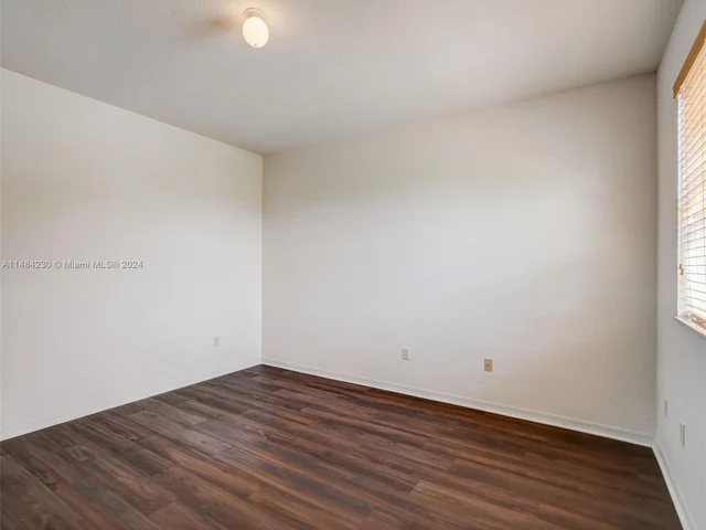 15883 SW 63rd Ter, Miami FL 33193