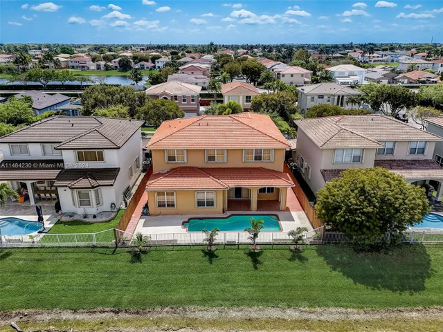 15883 SW 63rd Ter, Miami FL 33193