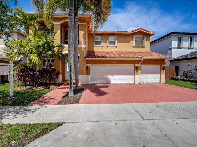 15883 SW 63rd Ter, Miami FL 33193