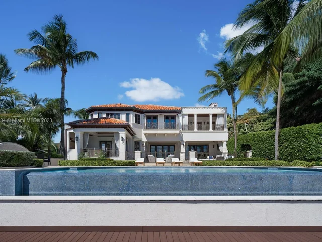 1940 S Bayshore Ln, Miami FL 33133