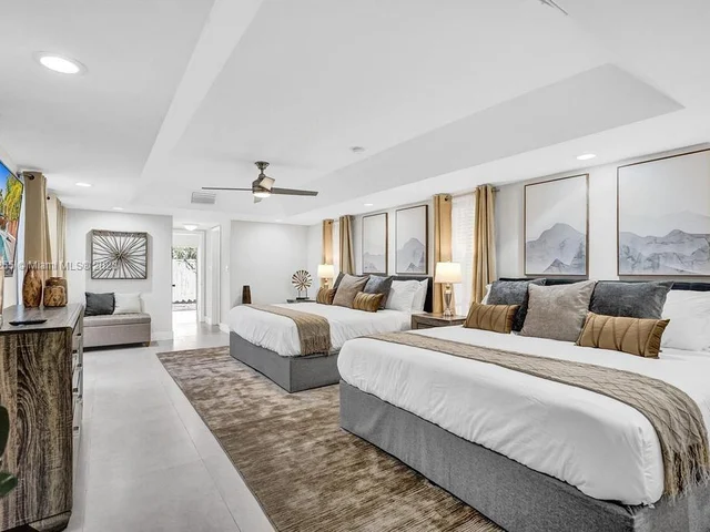 3251 N 37th St, Hollywood FL 33021