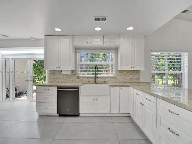 15075 SW 27th Street, Davie FL 33331