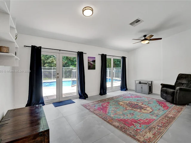 15075 SW 27th Street, Davie FL 33331