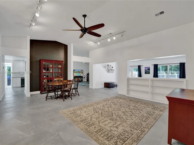 15075 SW 27th Street, Davie FL 33331