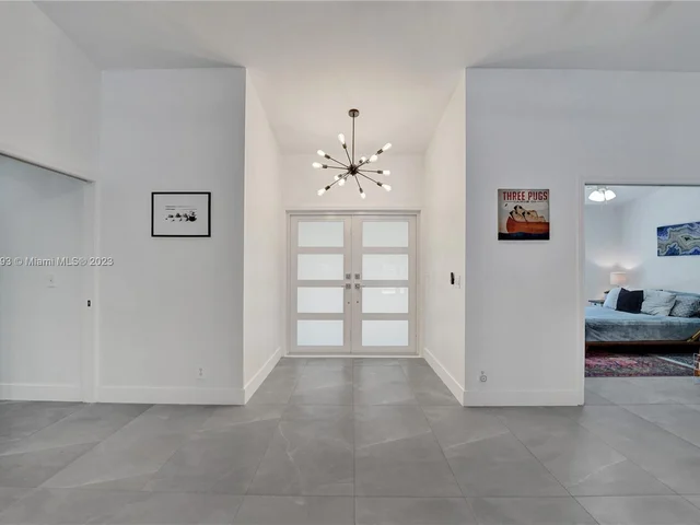 15075 SW 27th Street, Davie FL 33331