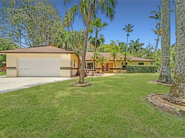 15075 SW 27th Street, Davie FL 33331