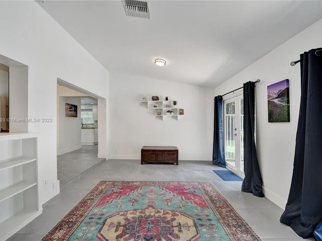 15075 SW 27th Street, Davie FL 33331