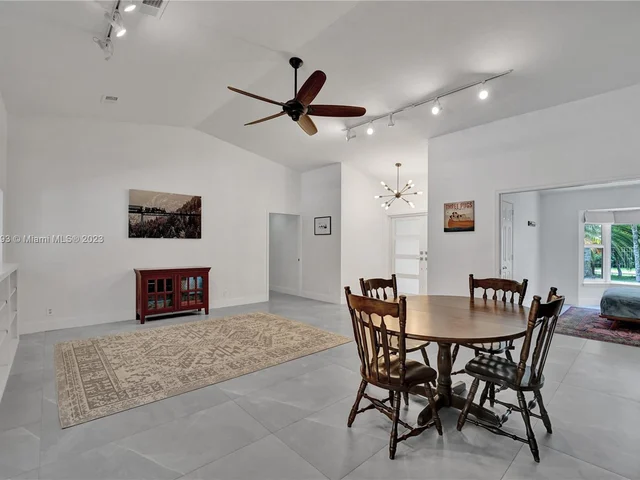 15075 SW 27th Street, Davie FL 33331