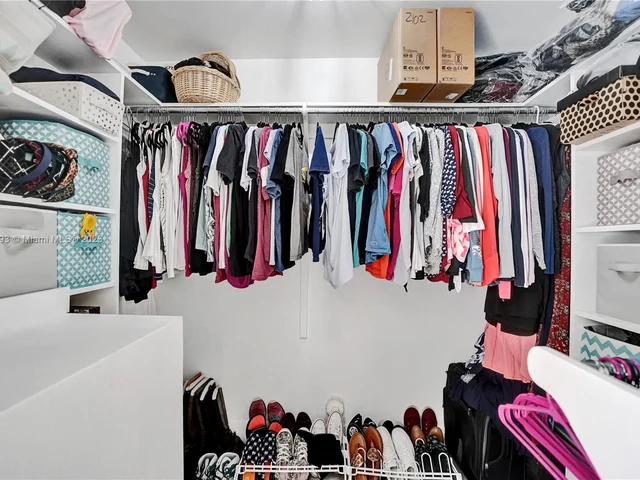 15075 SW 27th Street, Davie FL 33331