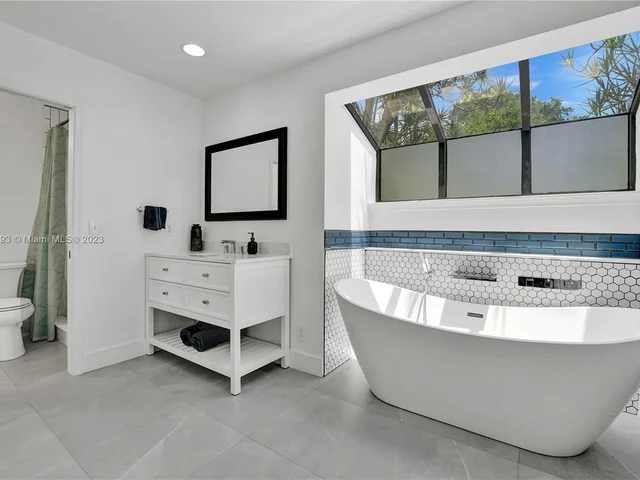 15075 SW 27th Street, Davie FL 33331