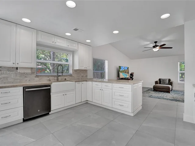 15075 SW 27th Street, Davie FL 33331