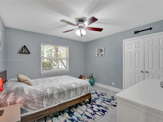 15075 SW 27th Street, Davie FL 33331