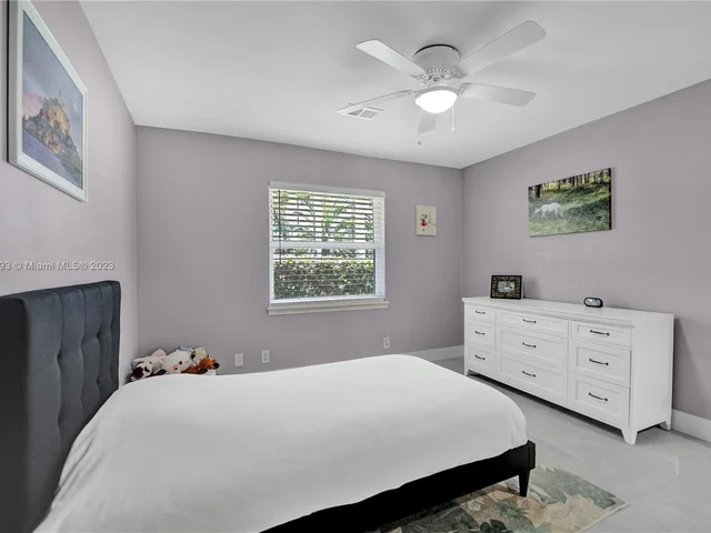 15075 SW 27th Street, Davie FL 33331