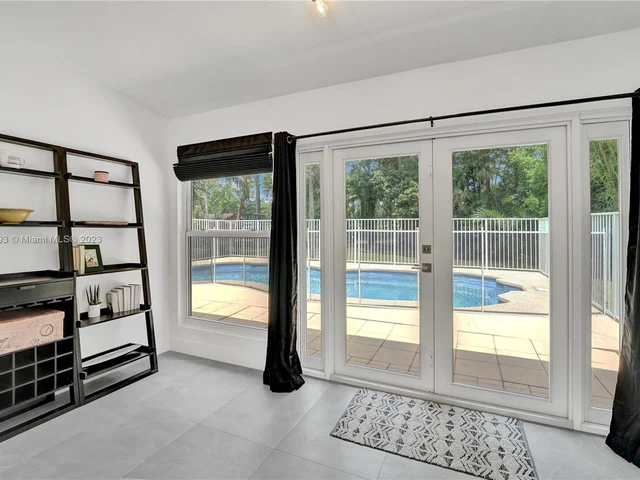 15075 SW 27th Street, Davie FL 33331