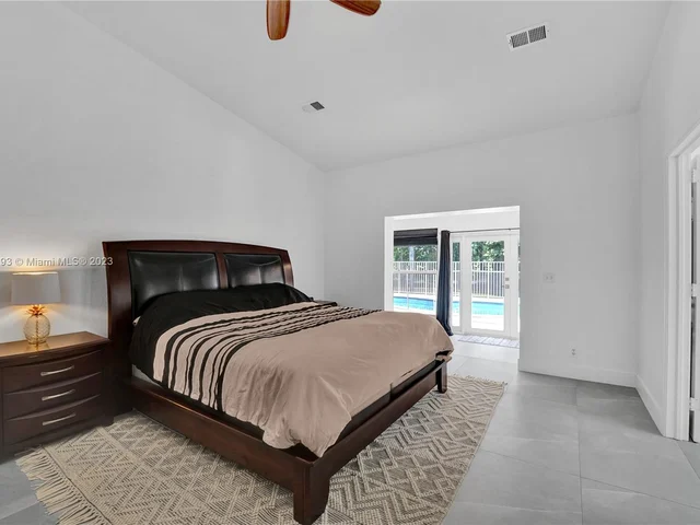 15075 SW 27th Street, Davie FL 33331