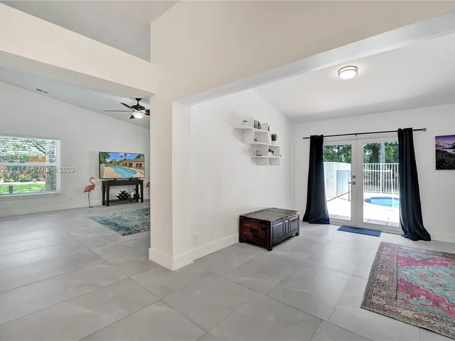 15075 SW 27th Street, Davie FL 33331