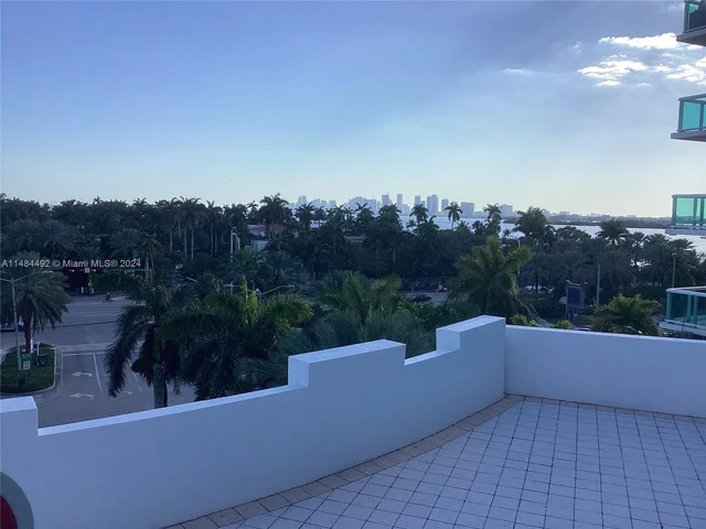 7900 Harbor Island Dr # 1404, North Bay Village FL 33141