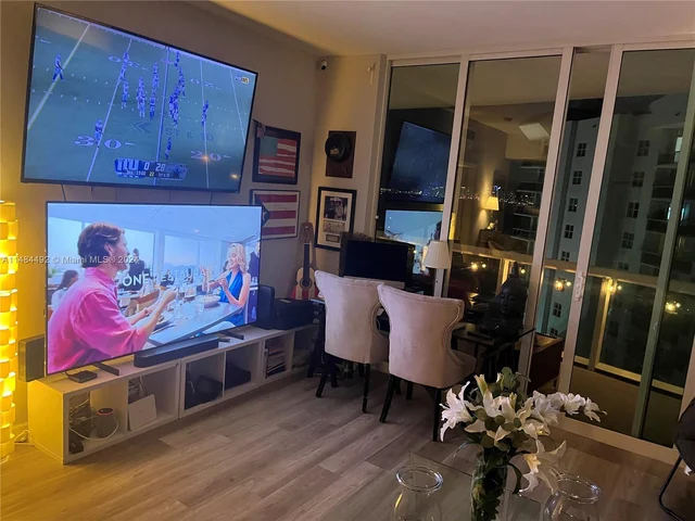 7900 Harbor Island Dr # 1404, North Bay Village FL 33141