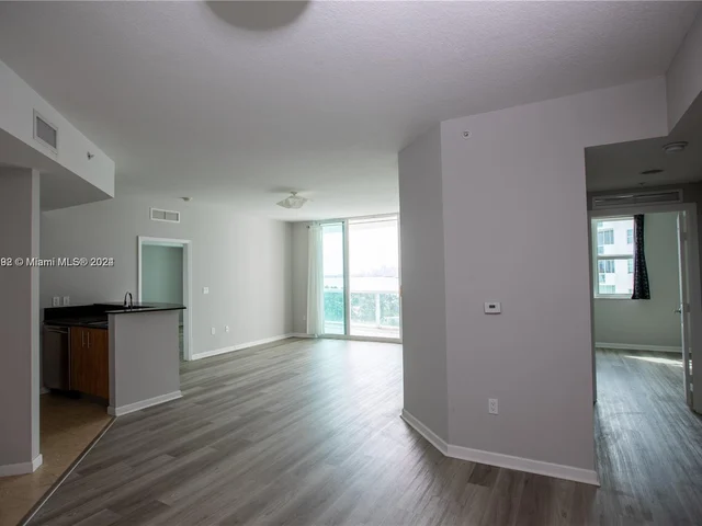 7900 Harbor Island Dr # 1404, North Bay Village FL 33141