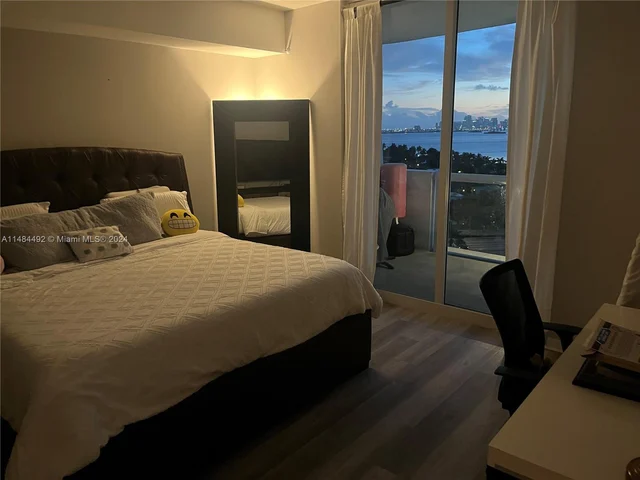 7900 Harbor Island Dr # 1404, North Bay Village FL 33141