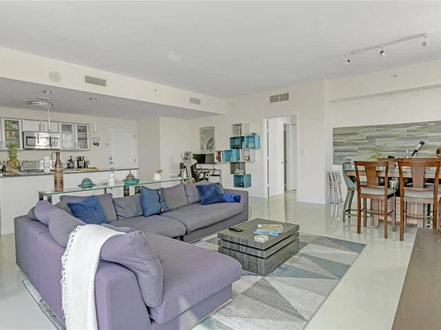 1871 NW S River Dr, Miami FL 33125