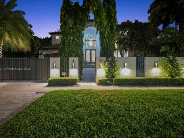 3747 Prairie Ave, Miami Beach FL 33140