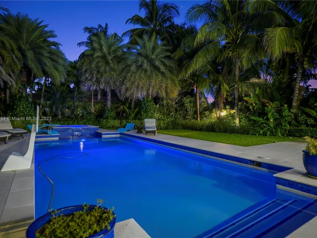 3747 Prairie Ave, Miami Beach FL 33140