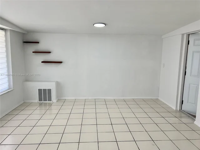 830 NW 170th Ter, Miami Gardens FL 33169