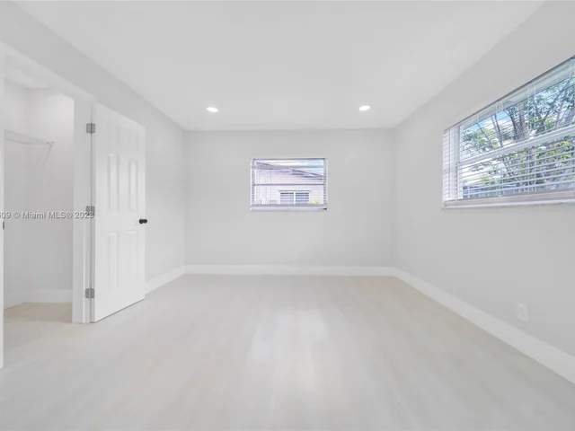 3958 NW 19th Ave, Oakland Park FL 33309