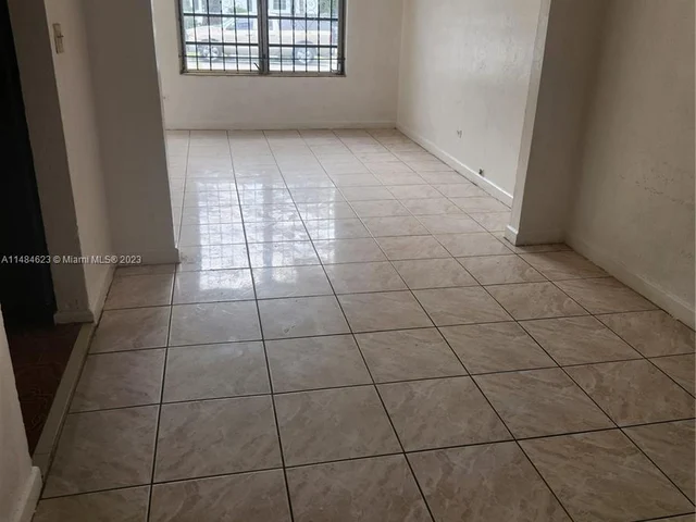 27 NE 43rd St # 2, Miami FL 33137
