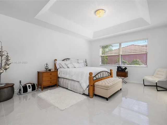 3742 NE 13th St, Homestead FL 33033