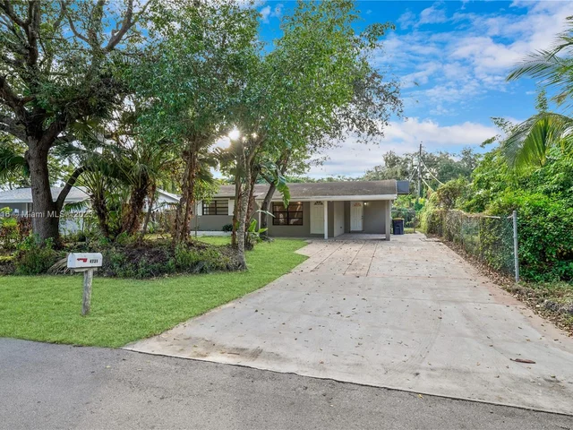 4731 SW 25th Ave, Dania Beach FL 33312