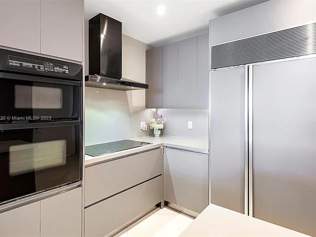 9559 Collins Ave, Surfside FL 33154