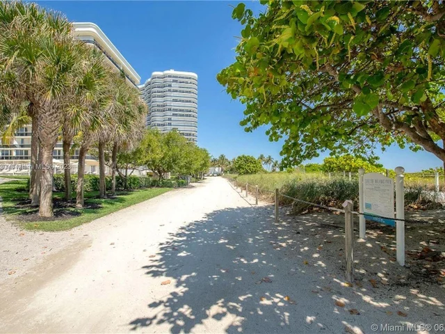 9559 Collins Ave, Surfside FL 33154