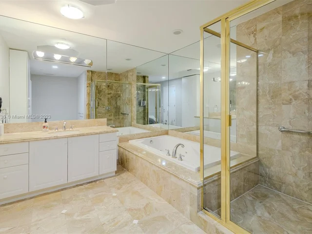 9559 Collins Ave, Surfside FL 33154